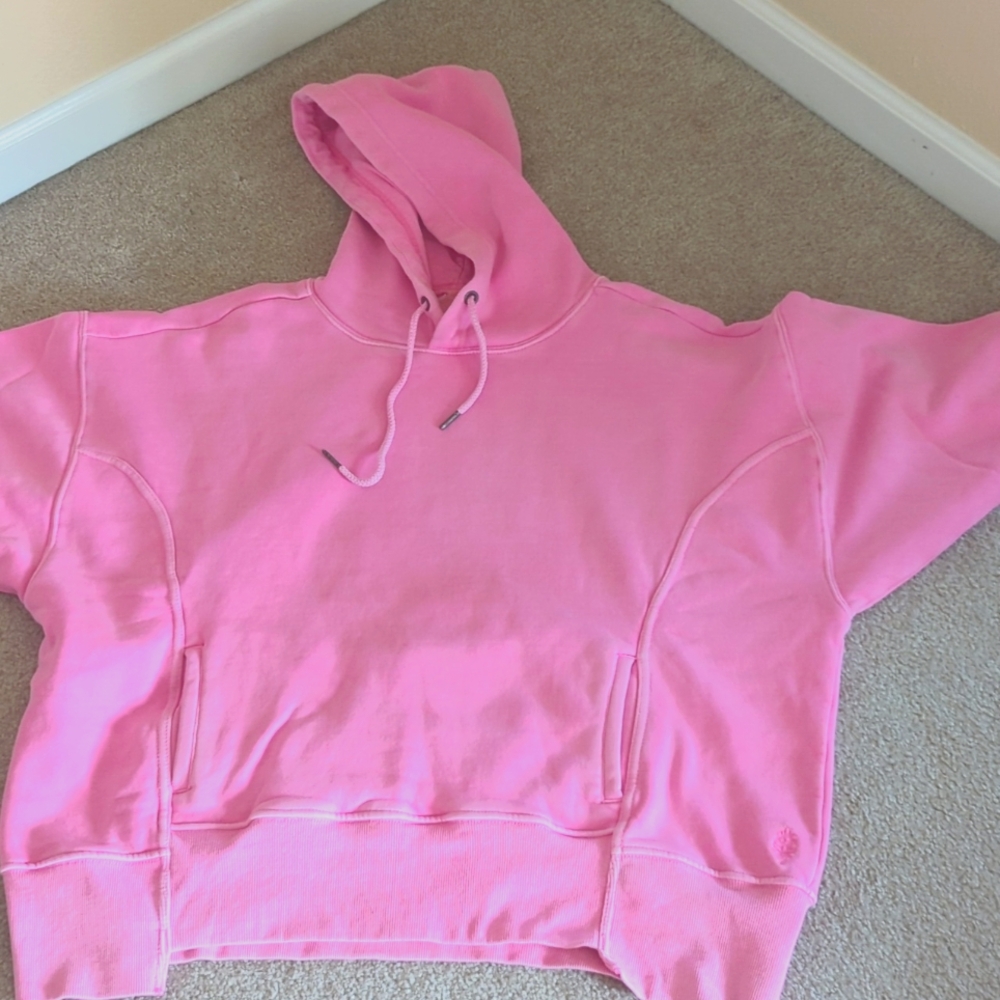 Free People super pink hooded sweatshirt. NWOT